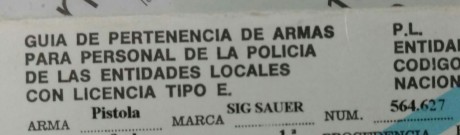 Buenas me dice un amigo que vende este arma,tiene unos 300 disparos,es del año 1998. Esta sin uso, guiada 100