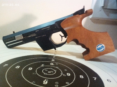 Vendo pistola TESRO TS22-2 muy cuidada. Con maletín original y 2 cargadores. 475 €. Raimon 658838629. 20