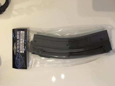 Pues eso vendo cargador nuevo para AR15 .22lr de Colt, está en su embalaje original sin abrir. Lo compré 01