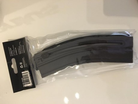 Pues eso vendo cargador nuevo para AR15 .22lr de Colt, está en su embalaje original sin abrir. Lo compré 00