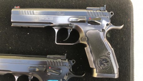 Muy buenas, vendo equipo compuesto por 2 pistolas tanfoglio stock 3. Una de las pistolas es la que utilizo 00