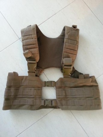 Vendo este chest rig modelo RONIN de la marca CONDOR

Esta semana 28€puesto en casa!!!!!!! 



ESTA NUEVO 02