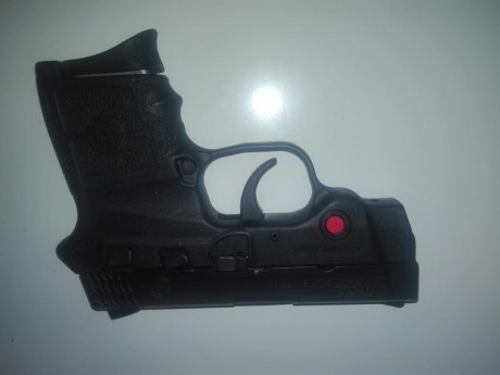 Pistola compacta s&w Bodyguard, impoluta. Funda interior, y exterior fobus. Calibre 380. 00