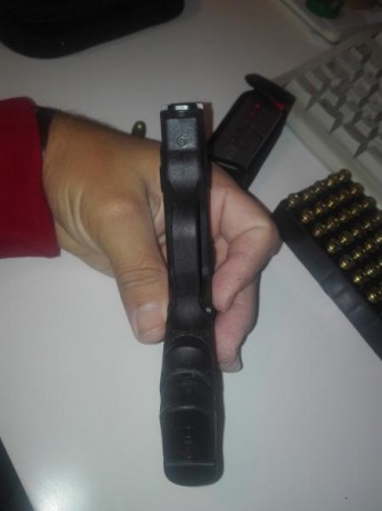Pistola compacta s&w Bodyguard, impoluta. Funda interior, y exterior fobus. Calibre 380. 12