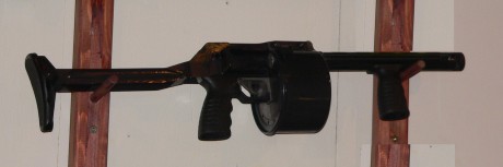 muy buenas.............

mi intencion es abrir un post en donde cada uno pueda poner el arma que le parecza 01
