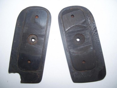 Hola a todos
vendo recambios de pistolas FN , de modelos ;
 FN-1900 ( 7,65 ) 
 FN-1906 ( cal 6,35 ) 
 82