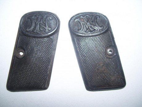 Hola a todos
vendo recambios de pistolas FN , de modelos ;
 FN-1900 ( 7,65 ) 
 FN-1906 ( cal 6,35 ) 
 90