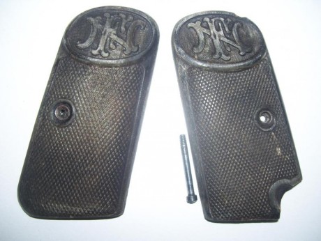 Hola a todos
vendo recambios de pistolas FN , de modelos ;
 FN-1900 ( 7,65 ) 
 FN-1906 ( cal 6,35 ) 
 100
