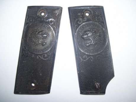 Hola
voy a poner toda la coleccion de cachas de pistolas Eibarresas a la venta 
hay de bastantes modelos 30