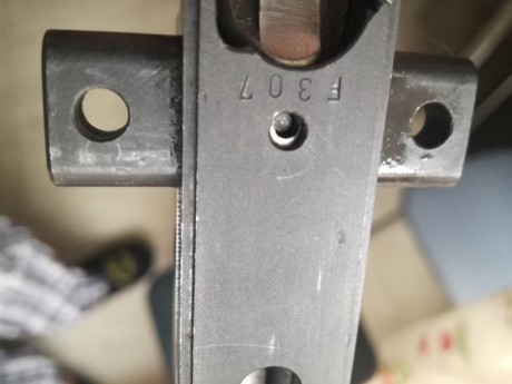 Buenas tardes, esta tarde acabo de cometer una terrible metedura de pata y es que al desmontar mi Walther 141