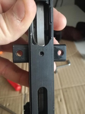 Buenas tardes, esta tarde acabo de cometer una terrible metedura de pata y es que al desmontar mi Walther 140