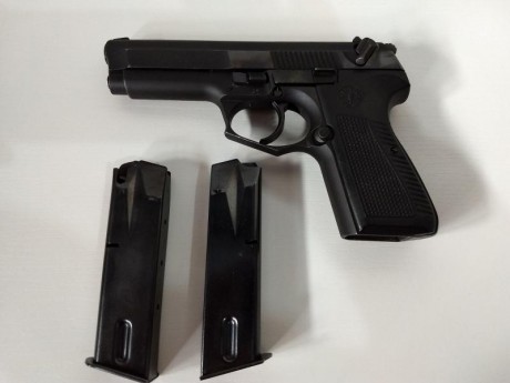Pongo a la venta, Llama M82 9PB en perfecto estado de funcionamiento, muy poco uso, ya se le ve en el 01