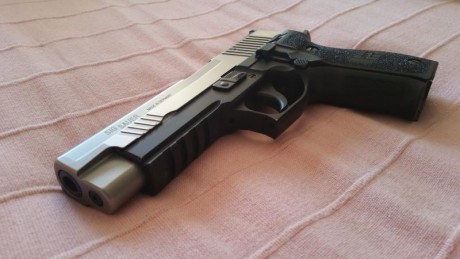Hola a todos

Vendo Sig Sauer P226S X-FIVE All Round. El arma se encuentra en Pontevedra, tiene los dos 02
