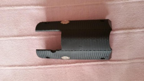 Hola a todos

Vendo unas cachas prácticamente nuevas marca Colt. Las cachas están en Pontevedra. Estaban 02