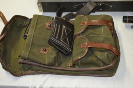 hola buenas.
pues busco este rifle con mira original y al poder ser con accesorios
escucho ofertas
gracias 10