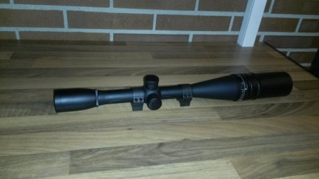 :papa: Pues lo dicho, se ofrece visor Sightron s2 36x42 en muy buen estado.
Tiene retícula Fine cross, 00