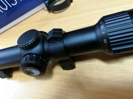 Buenas noches, 
Vendo visor Avistar 1-4 x 24 con retícula iluminada en rojo o verde, perfecto para batidas 11