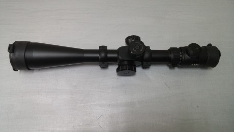 Vendo visor Zos 10-40x50 estado impecable. Precio 90€ portes incluidos a la península. Monturas no incluidas. 02