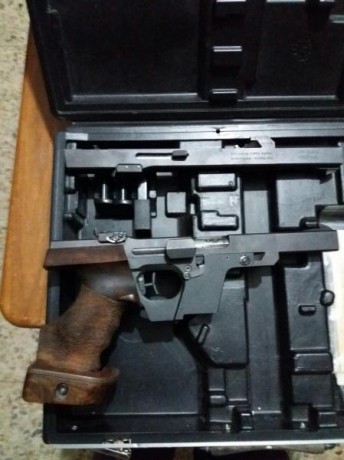 Hola , un amigo del club vende una gsp en un estado magnífico del 32 con el carro adicional del 22 lleva 00