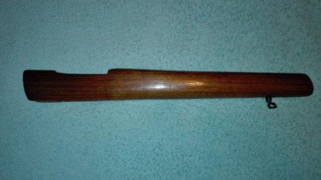 Hola a todos, limpiando cajones pongo en venta culata y guardamanos deportivizados para rifle Lee Enfield 11