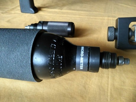 Vendo Airforce  Talón 5.5 con poco uso. Habrá tirado tres cajas de balines.
Visor Airforce 4-16x50.
Tri 50