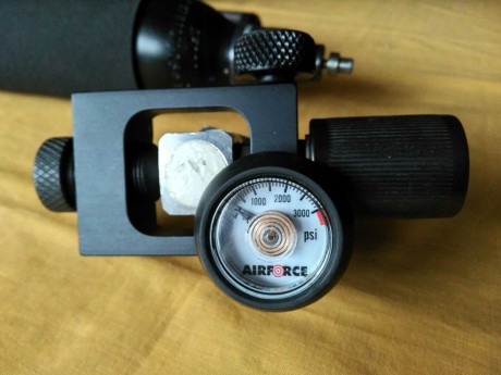 Vendo Airforce  Talón 5.5 con poco uso. Habrá tirado tres cajas de balines.
Visor Airforce 4-16x50.
Tri 62
