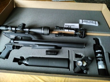 Vendo Airforce  Talón 5.5 con poco uso. Habrá tirado tres cajas de balines.
Visor Airforce 4-16x50.
Tri 60