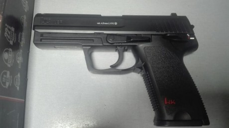 Se vende pistola HK USP de 4,5mm co2 de Umarex,nueva sin uso,ideal para regalar, la mejor pistola calidad/precio 12