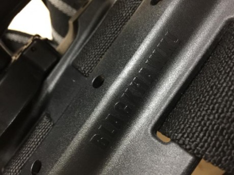 BLACKHAWK

Conjunto ZURDO formado por CINTURON TÁCTICO BLACKHAWK, funda pernera SERPA nivel III, para 11