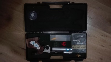 Se vende steyr lp2 modelo compat.  La pistola es de mayo de 2014, viene con una bombona y el precio son 50