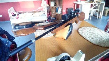 Ejemplar prácticamente nuevo, lleva moderador incorporado y está en cal 5.5 
 Ver o probar en Pontevedra. 02