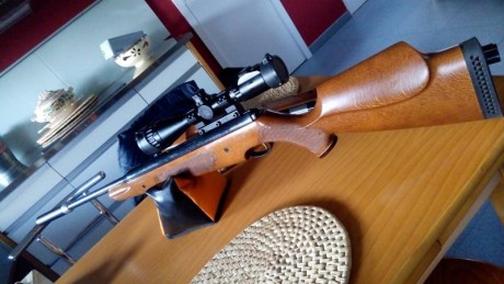 Ejemplar prácticamente nuevo, lleva moderador incorporado y está en cal 5.5 
 Ver o probar en Pontevedra. 00