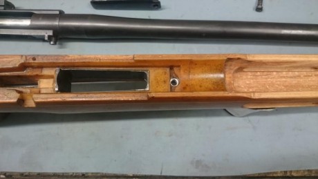 Estot liado con el bricolaje, he flotado el cañon del marlin y ahora quiero hacerle un encame,
Que resina 121