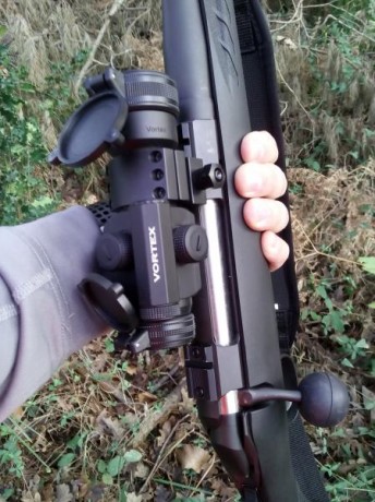 Se vende este magnífico visor de punto rojo/verde VORTEX STRIKEFIRE II.
El visor se encuentra prácticamente 60