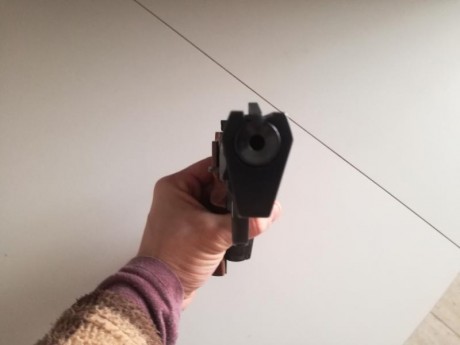 Buenas foreros.
Pongo a la venta mi Unique des 69 U en un estado impecable como vereis en las fotografias.
Se 20