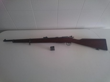 Buenos días
Vendo esta carabina 9 Bergmann recamarada a 9 Parabellum guiada en F. 
Estado aceptable, tiene 02