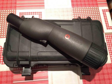 VENDIDO Sólo estrenado, visor SIMONS 20-60x60 ideal para comprobar los impactos en los blancos. Impecable¡¡¡ 00