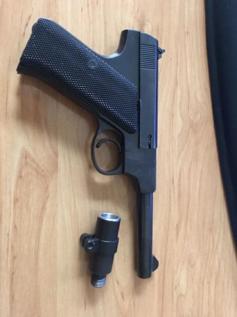 Hola a todos, saco a la venta esta Norinco M-93, es calibre 22 está casi sin uso, con dos cargadores, 01