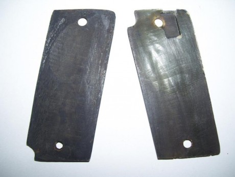 Hola
pongo a la venta unos cuantos pares de cachas de pistolas Star
aqui va el primero 
Pareja de cachas 21