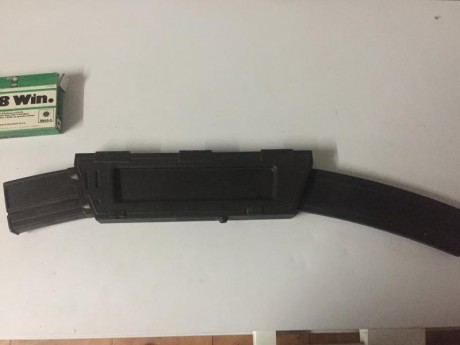 Maquina para llenar cargadores de cetme C, completamente nueva, perfecta, no se  ha usado nunca.
 Precio. 31