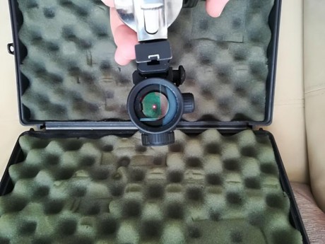 Se vende revolver Taurus calibre 44 Remington Magnum. Es el del 8 y 3/4 pulgadas. Muy pocos tiros, en 00