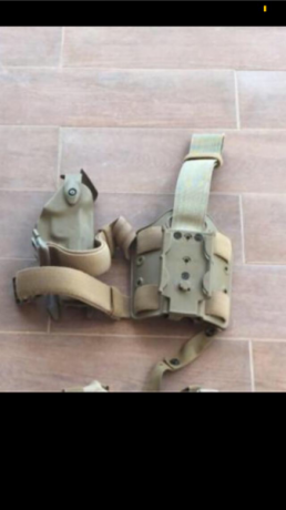 Se vende Beretta 92 F, con dos cargadores y maletín. Está impecable poquísimo uso. Se puede ver y probar 50