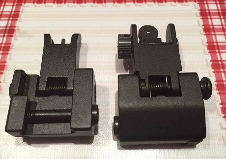 Miras metálicas ligeras tipo FLip Up para situar en rail Picatinny, punto delantero y alza trasera, 40 00