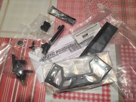 VENDIDO Nuevo a estrenar, bipode canadiense Mystic Precision MPOD 2,625" desmontable. Impecable y 01