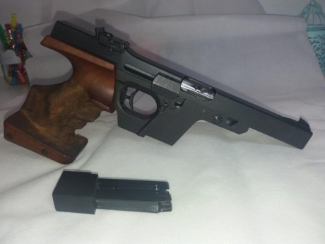 Vendo pistola walther Gsp calibre .32, la pistola funciona perfectamente y esta en buen estado, se entrega 02