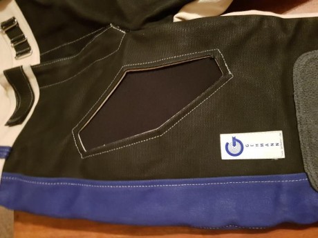 Vendo pantalon de tiro en muy buen estado, por dejar la modalidad. 90€
Talla 52 00