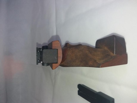 Vendo pistola walther Gsp calibre .32, la pistola funciona perfectamente y esta en buen estado, se entrega 21