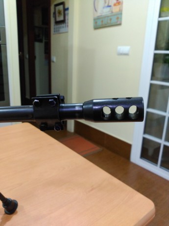 Freno de boca para rifle BERGARA  para calibres del 243 al 308. En acero pavonado en negro . Valederos 01