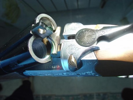 Hola
Vendo escopeta paralela Luger del Calibre 20-70. El arma es prácticamente nueva, tiene menos de 20 01