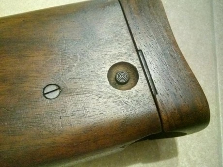Ofrecer la funda para el mauser m30, muy buen estado,sin abolladuras y grietas. 750 euros. Envío por mi 00